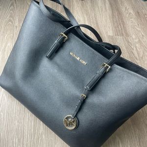 Michael Kors Tote: Black, Large